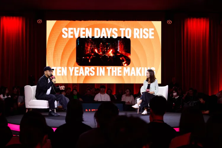 導演陳正道（左）Netflix華語內容總監Maya Huang 黃怡玫（右）。Netflix提供