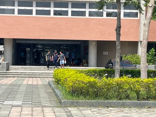 嘉義校園傳霸凌 言語辱罵關「小房間」 瓦斯槍抵肩稱「開玩笑」