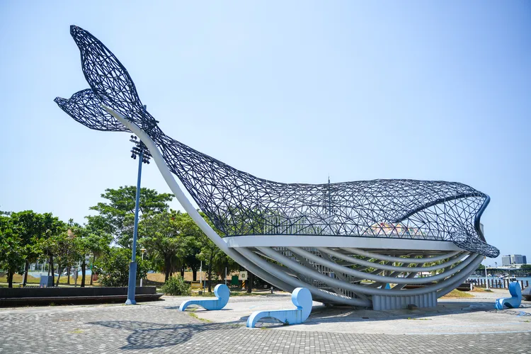 活動場地位於安平裝置藝術品〈大魚的祝福〉旁。田欣雲攝影