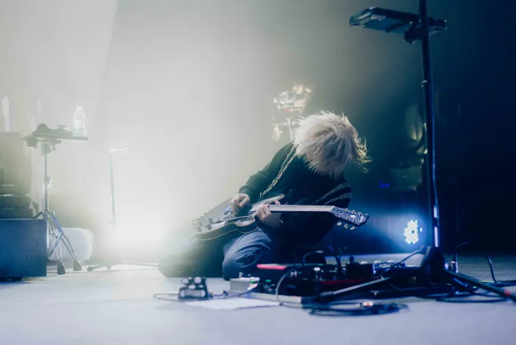 吉他手吉田喜一大讚台灣的全家店員很友善。雅慕斯娛樂提供