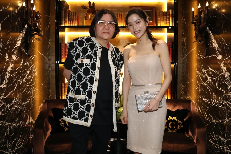 寬姐（左）誇讚錢安琪「懂事」。陳建岐攝