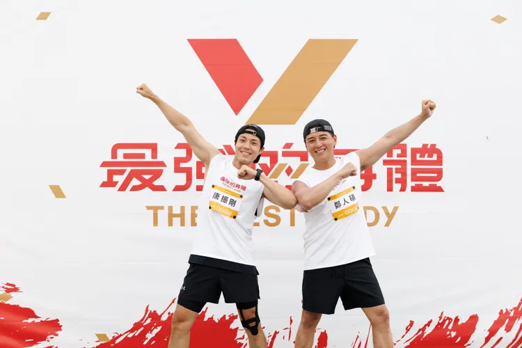 鄭人碩（右）、唐振剛。好看娛樂提供