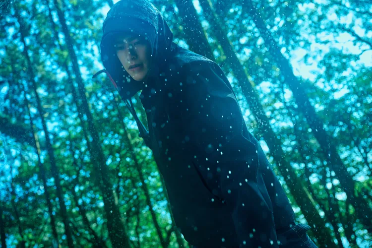 曾敬驊化身「暴雨殺人魔」揭露青春創傷與禁忌愛戀。Netflix提供