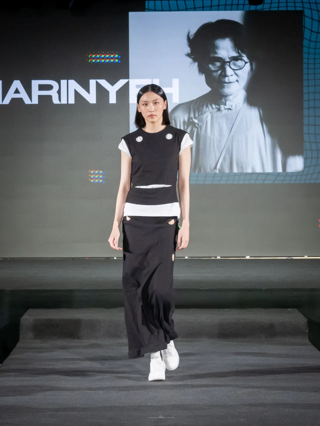 设计师品牌CHARINYEH作品。台北时装周提供