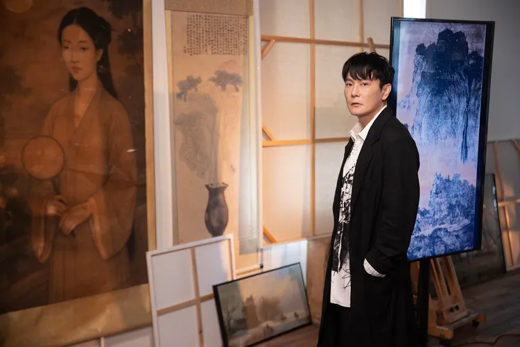 上海博物館展品在張信哲MV中盡收眼底。潮水音樂提供