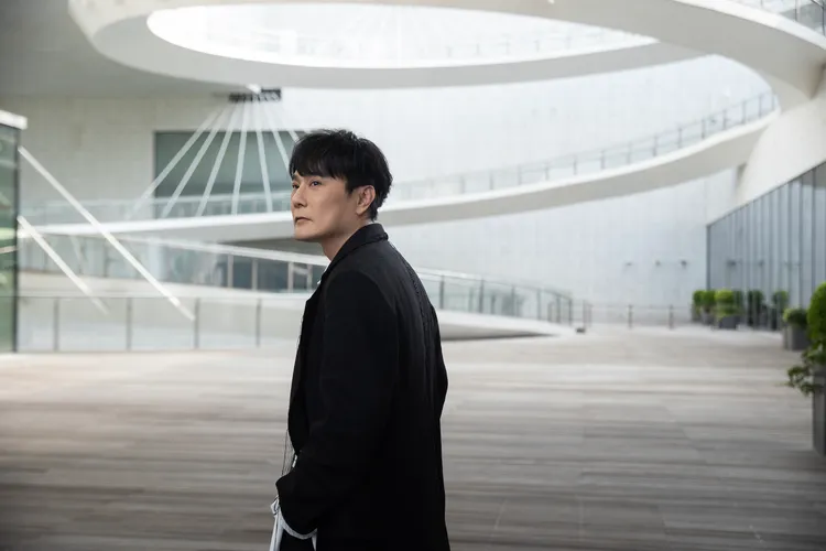 張信哲與上海博物館的緣分源於旗袍收藏捐贈。潮水音樂提供