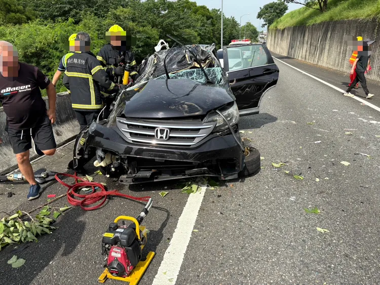 現場共5人受傷送醫。民眾提供