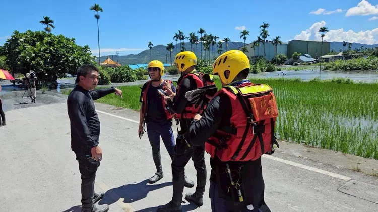 竹縣特搜人員展開搜救。新竹縣消防局提供