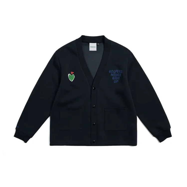 PHANTACi X TaylorMade開襟衫，5080元。品牌提供