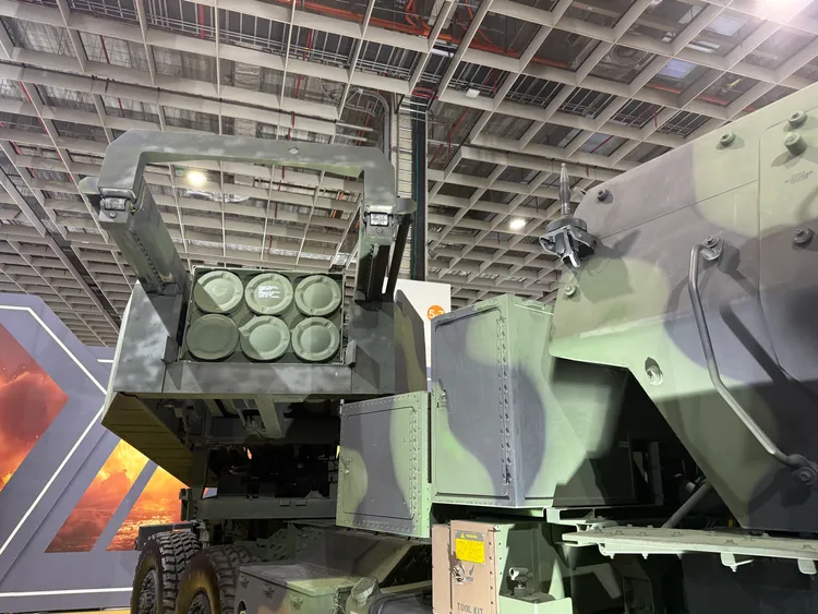 海馬士（HIMARS）M142高機動火箭系統。呂承哲攝