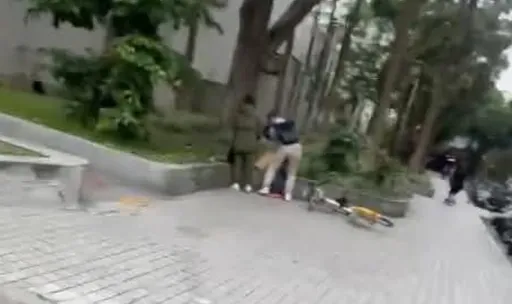 愛情「攏系假」!投資虛擬幣騙2女 北市警狂飆Ubike逮車手畫面曝