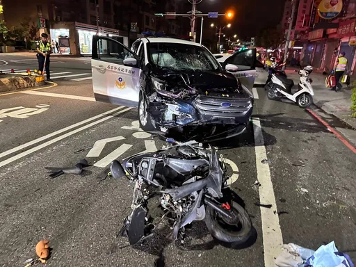 機車版《玩命關頭》!中壢男狂飆時速破百又逆向 13次闖紅燈撞警車就逮