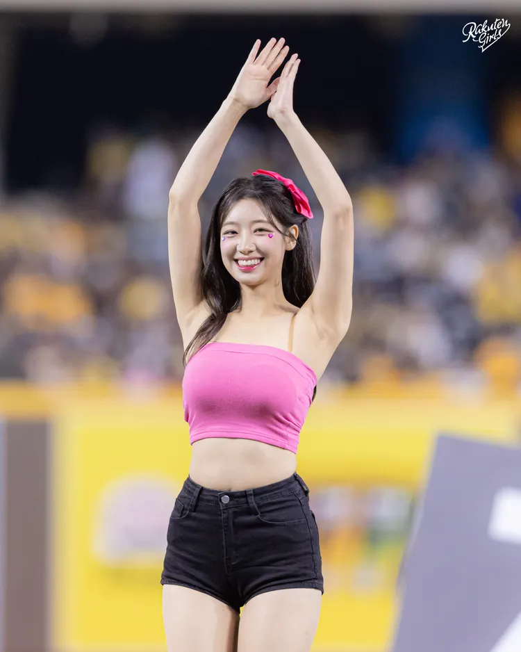 禹洙漢穿小可愛迷翻全場。樂天桃猿提供