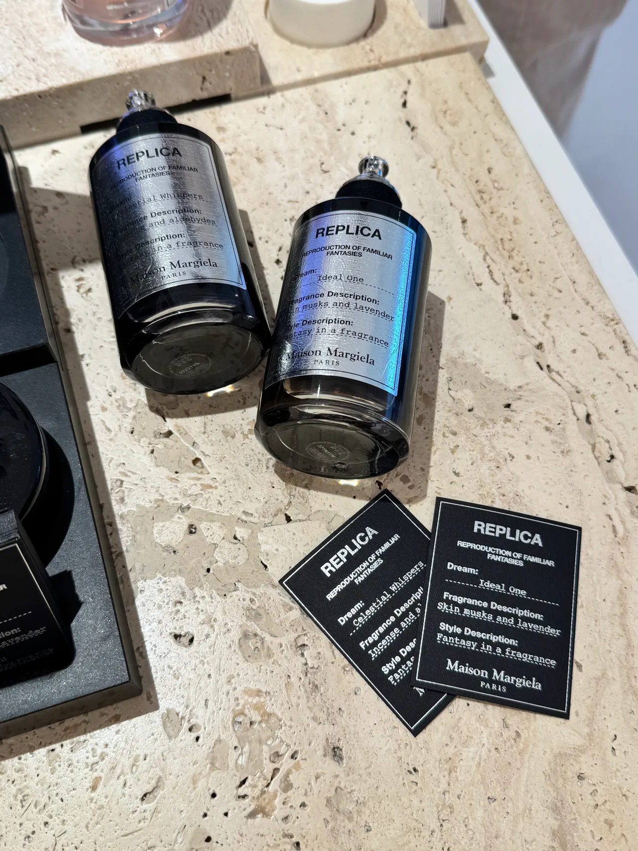 Maison Margiela REPLICA FANTASIES复刻幻象系列,推出梦中人与星空低语两款全新淡香精,100ml/7600元。张家玲摄