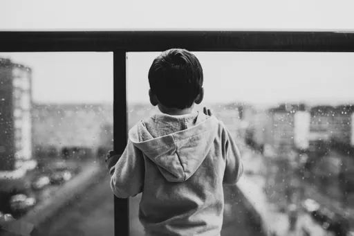「𫚉鱼老师」猥亵5男童11次!再拍1男童性影像 二审仍重判12年