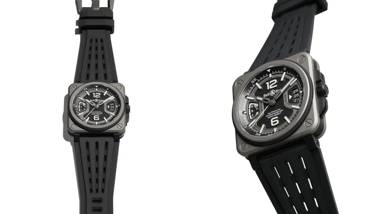 Bell & Ross BR-X3 Black Titanium，41mm，鈦金屬錶殼，啞灰色金屬框錶盤，黑色坑紋穿孔橡膠錶帶，BR-CAL.323自動機芯，動力儲存約70小時，27萬9000元。品牌提供