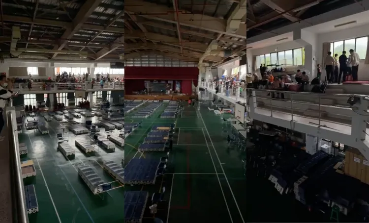 光復高職收容所水淹及膝目前居民躲二樓。翻攝畫面