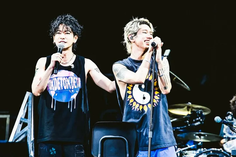 佐藤健（左）說和Taka認識20年，第一次聽到他開口求救。翻攝佐藤健IG