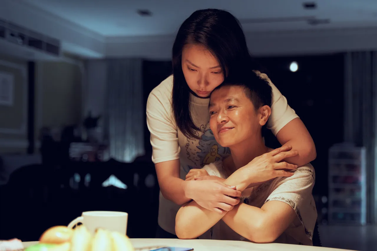謝瓊煖演活單親媽媽,入圍金鐘女配角獎。資料照、Netflix提供