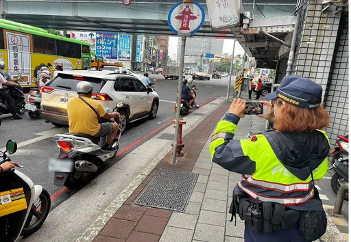 土城分局結合AI巡防系統 「交通安全月」大幅下降車禍案件