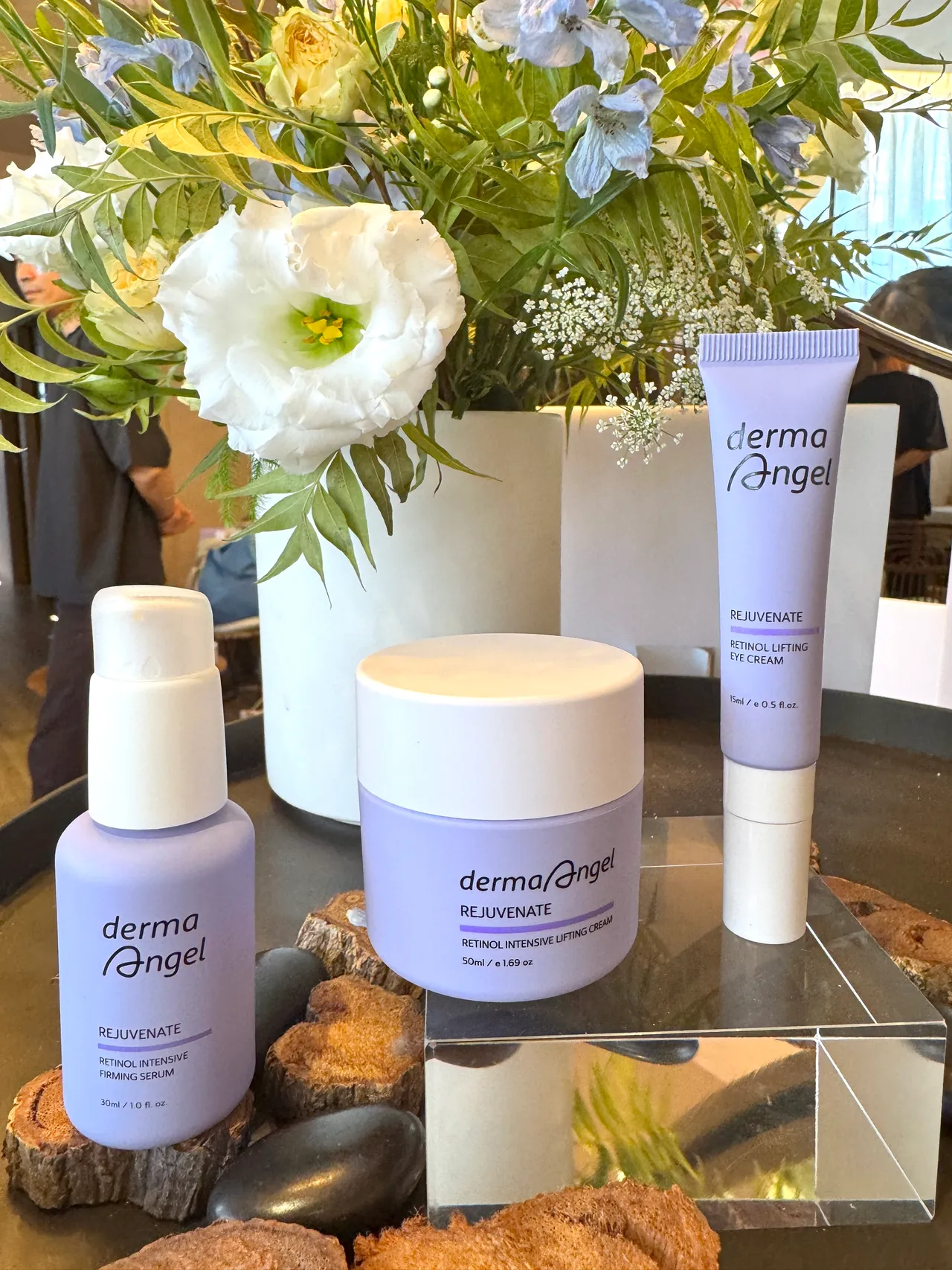 dermaAngel首度跨足抗老領域,推出逆時肌活系列。張家玲攝