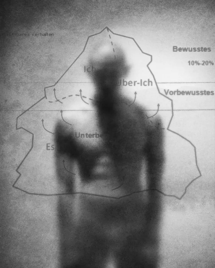 宋偉恩藉著攝影釋放黑暗面。翻攝自photographer_waynes