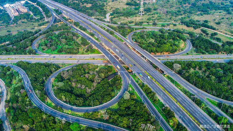 比鄰國道三號沙鹿交流道，南北快意暢行