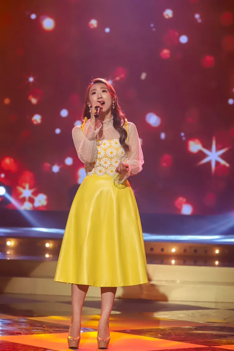 謝金晶演唱。民視提供