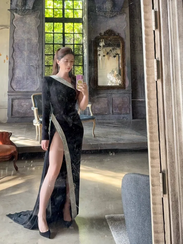 陳漢章換上多套禮服。翻攝「樂樂律師·前樂檢」臉書