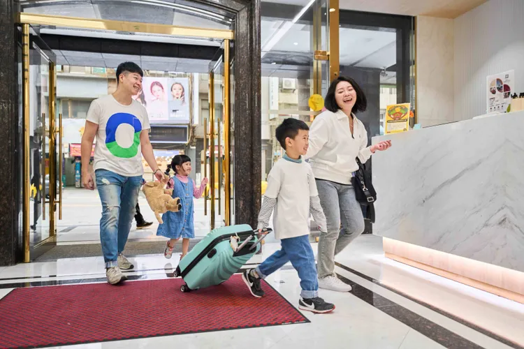 福容徠旅連鎖推出「迎徠中秋」連假專案，雙人入住最低3200元起。業者提供