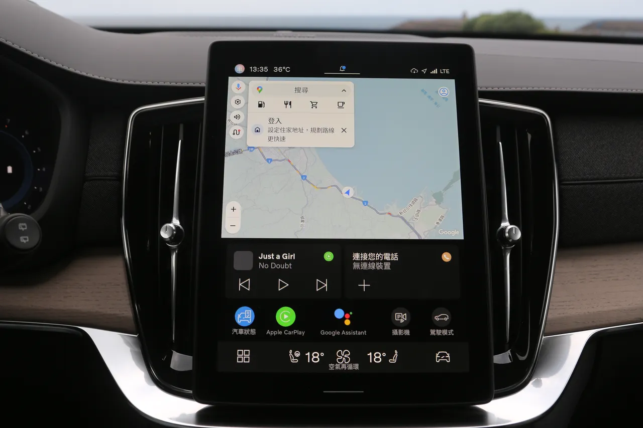 Volvo依舊用最簡單直觀的方式呈現操作介面,乾淨俐落,不必費力尋找功能。林浩昇攝