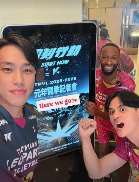 桃園雲豹排球員除了許美中（左）外，還有知名排球雙胞胎劉鴻敏（右下）。翻攝自桃園雲豹IG