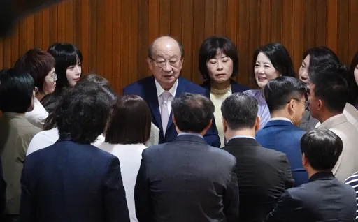 3招逼退柯建銘全敗!他獻策「唯一可行之道」