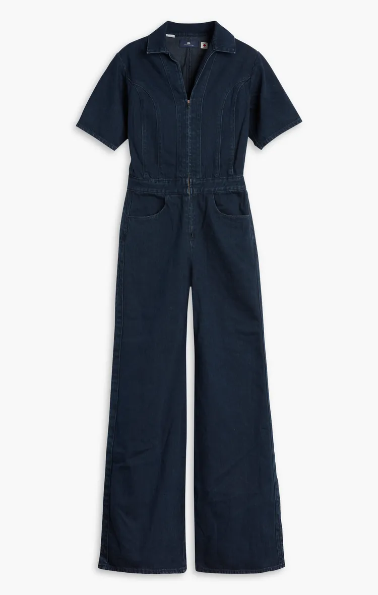 Levi’s® Blue Tab MOTO騎士風連身服，8590元。品牌提供