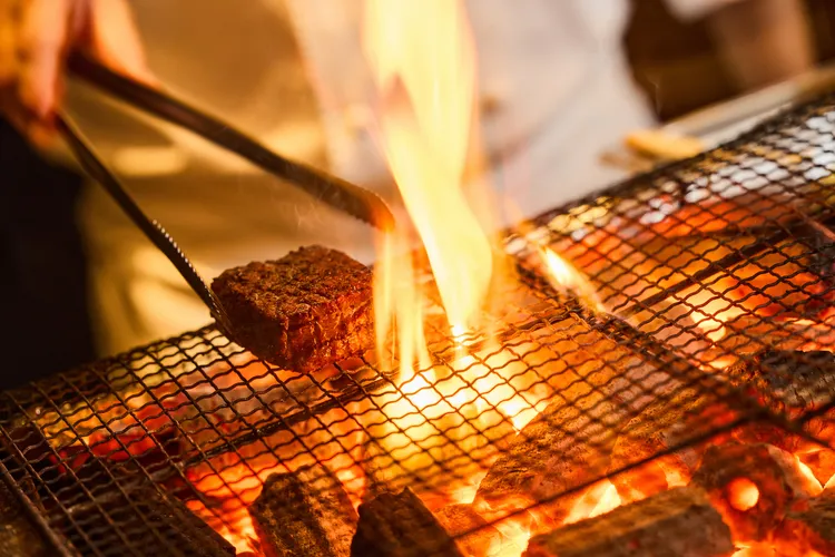 為迎接中秋佳節，UKAI Kaiseki 將於10/3至10/6推出「中秋限定旬味料理-肉懷石套餐」。業者提供