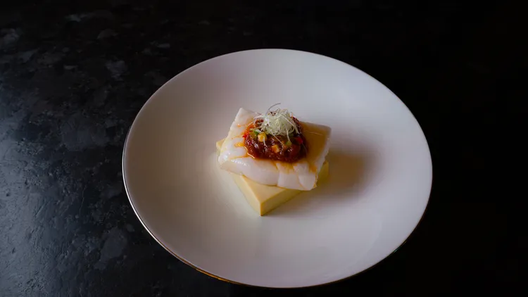 【雋‧境】辣子蒸野生犬牙南極鱈魚。業者提供