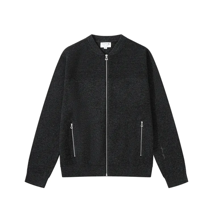 「LACOSTE from yibo」2025秋冬聯名系列夾克，1萬1000元。品牌提供