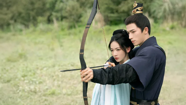 王星越與吳謹言在《墨雨雲間》成「復仇者聯盟」。中天娛樂台提供