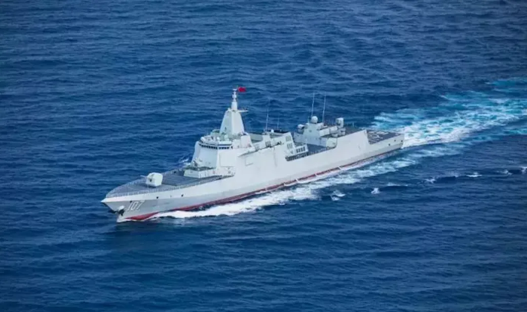 中國055驅逐艦遵義號。翻攝解放軍網