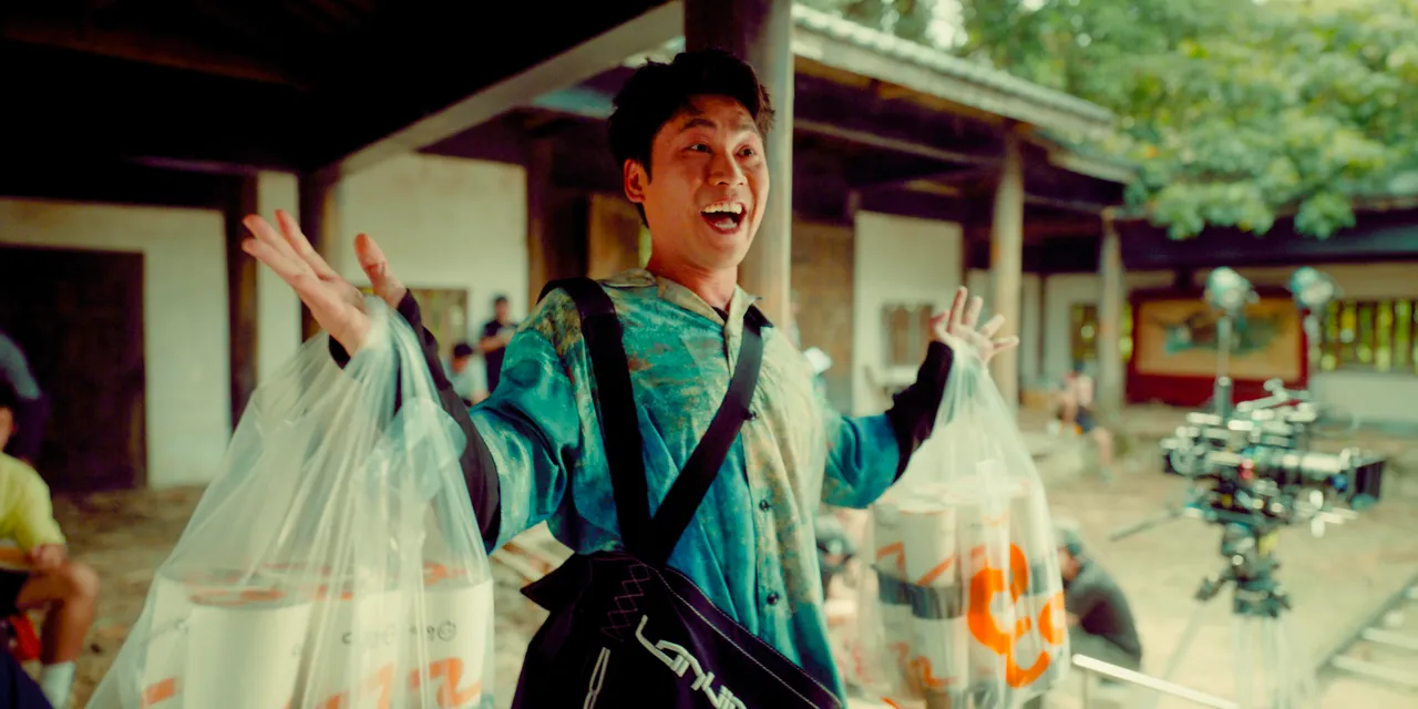 黄迪扬饰演圆滑、机灵经纪人入围男配角。资料照、Netflix提供