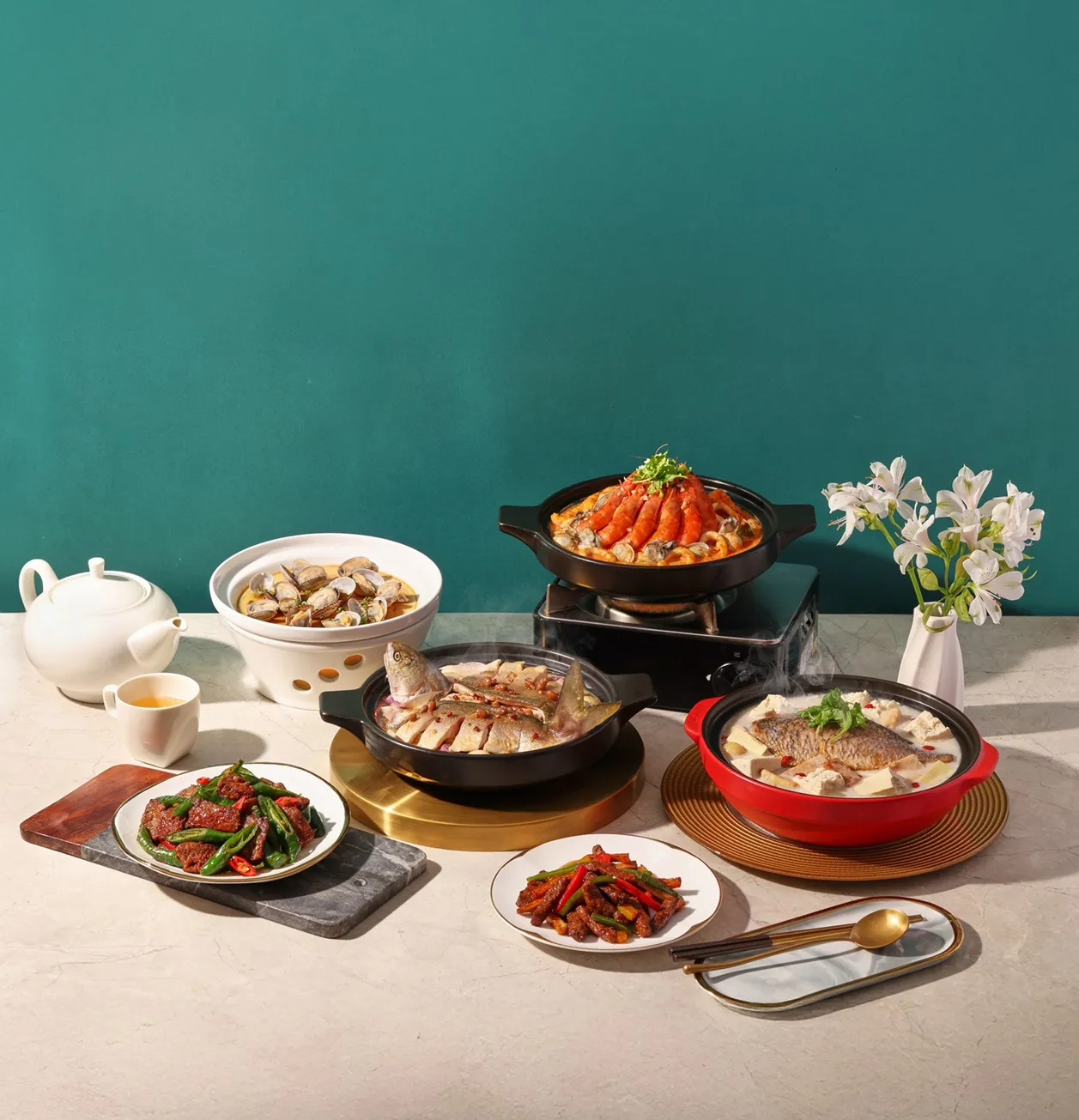 海味季新菜以閩式手法融入台灣在地食材,結合當地手炒沙茶,提升食材風味、嚐來微辣馥郁。王品集團提供