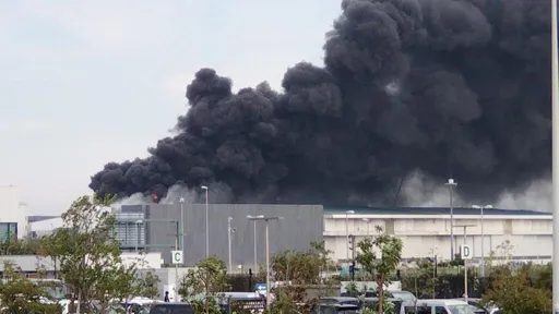 東京羽田機場驚傳起火!逾30輛消防車馳援 傷亡不明
