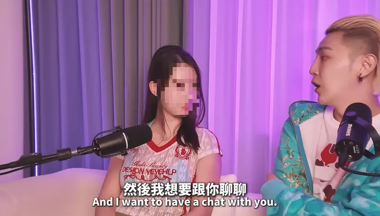 Ellie Wu接受「小哥哥艾理」訪談，稱搭檔是交往10年的男友。