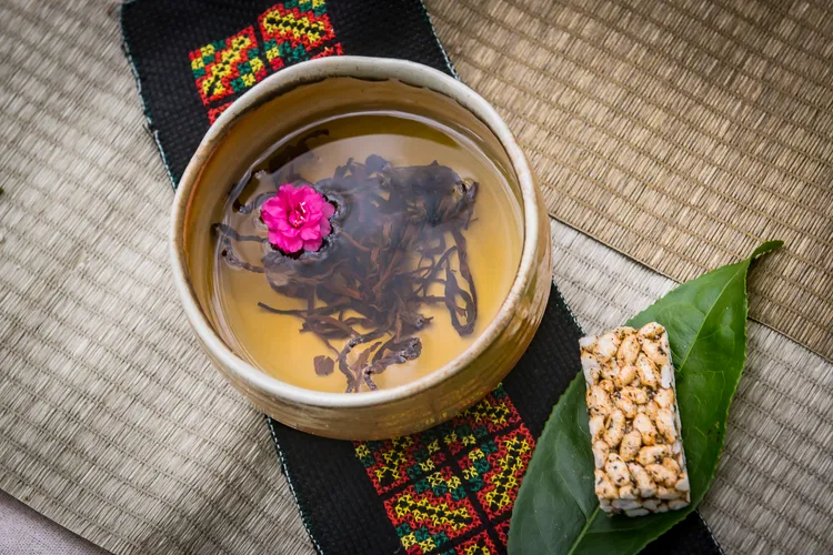 橙茶茶湯清透。翻攝畫面