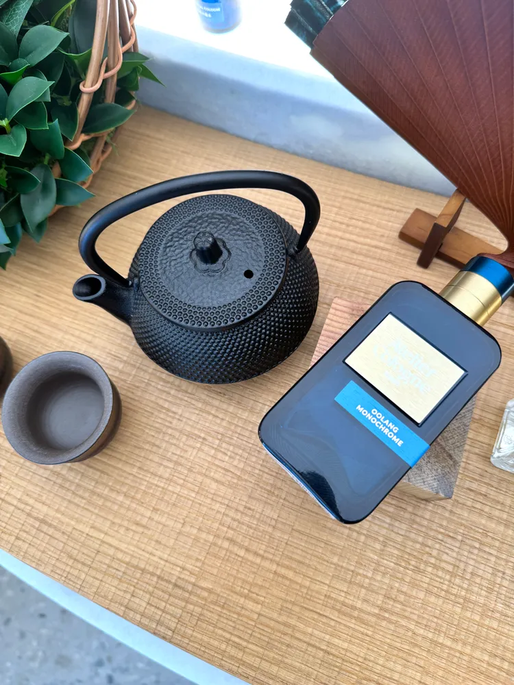 Atelier Cologne青玉烏龍珍稀淡香精，30ml／5200元、100ml／9200元。張家玲攝