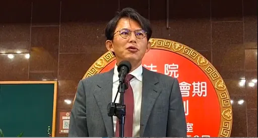 黃國昌轟「大罷免大烙賽」!新會期推公投綁大選:李進勇「丟人現眼」