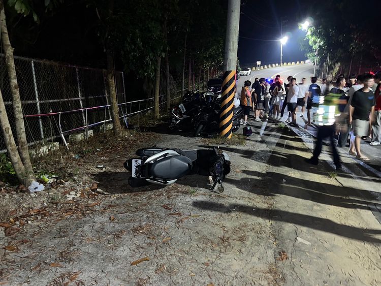 看夜景也被撞！男大生機車暴衝　朝陽科大後山撞6車釀數傷