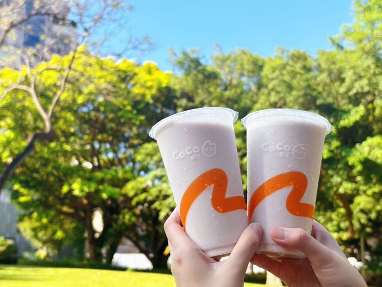穿裙子買一送一！手搖飲、超商今起飲品優惠　每杯現省79元