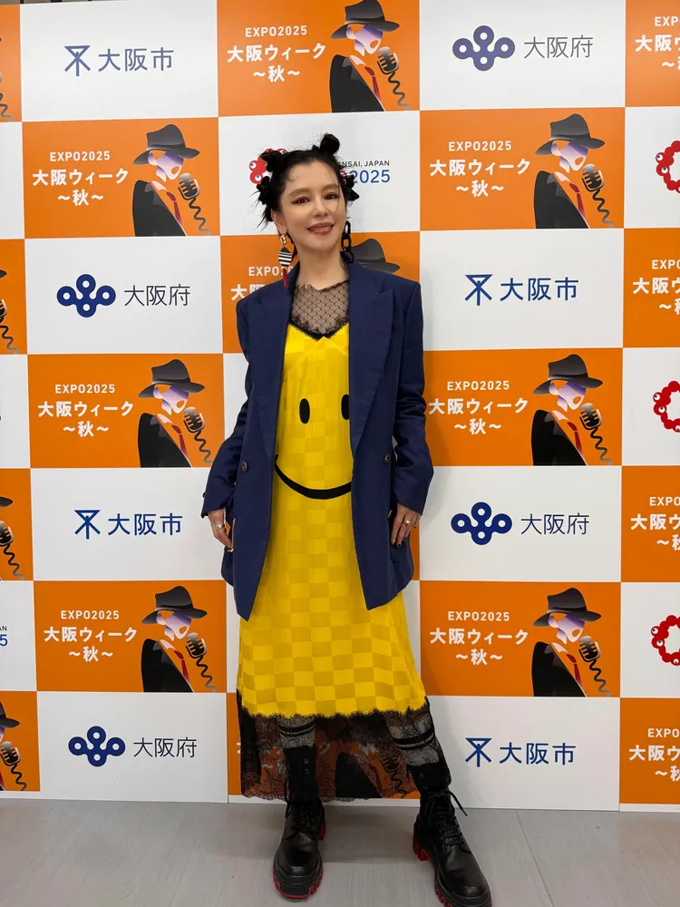 徐若瑄以「長大成熟版的丸子頭」登場。威威巖提供