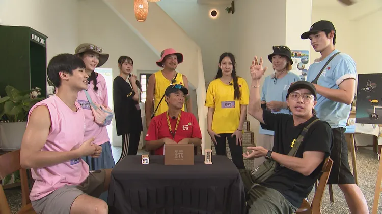 坤達（前排右一）玩遊戲一向以冷靜俐落，這次卻「翻車」出包。綜藝玩很大提供